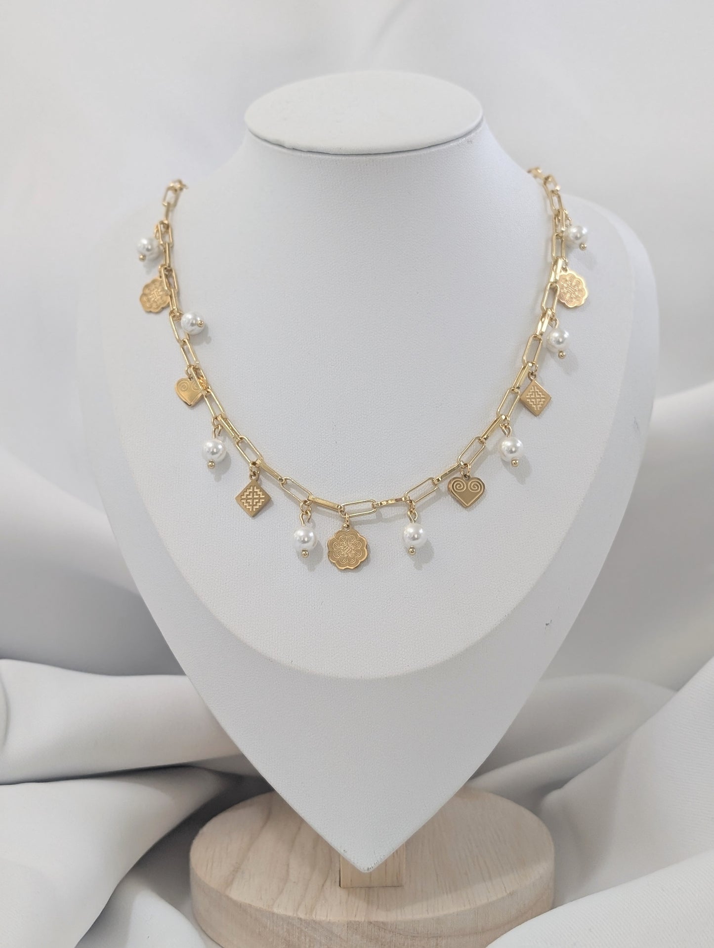 Natural Pearls Paperclip Charmed Necklace