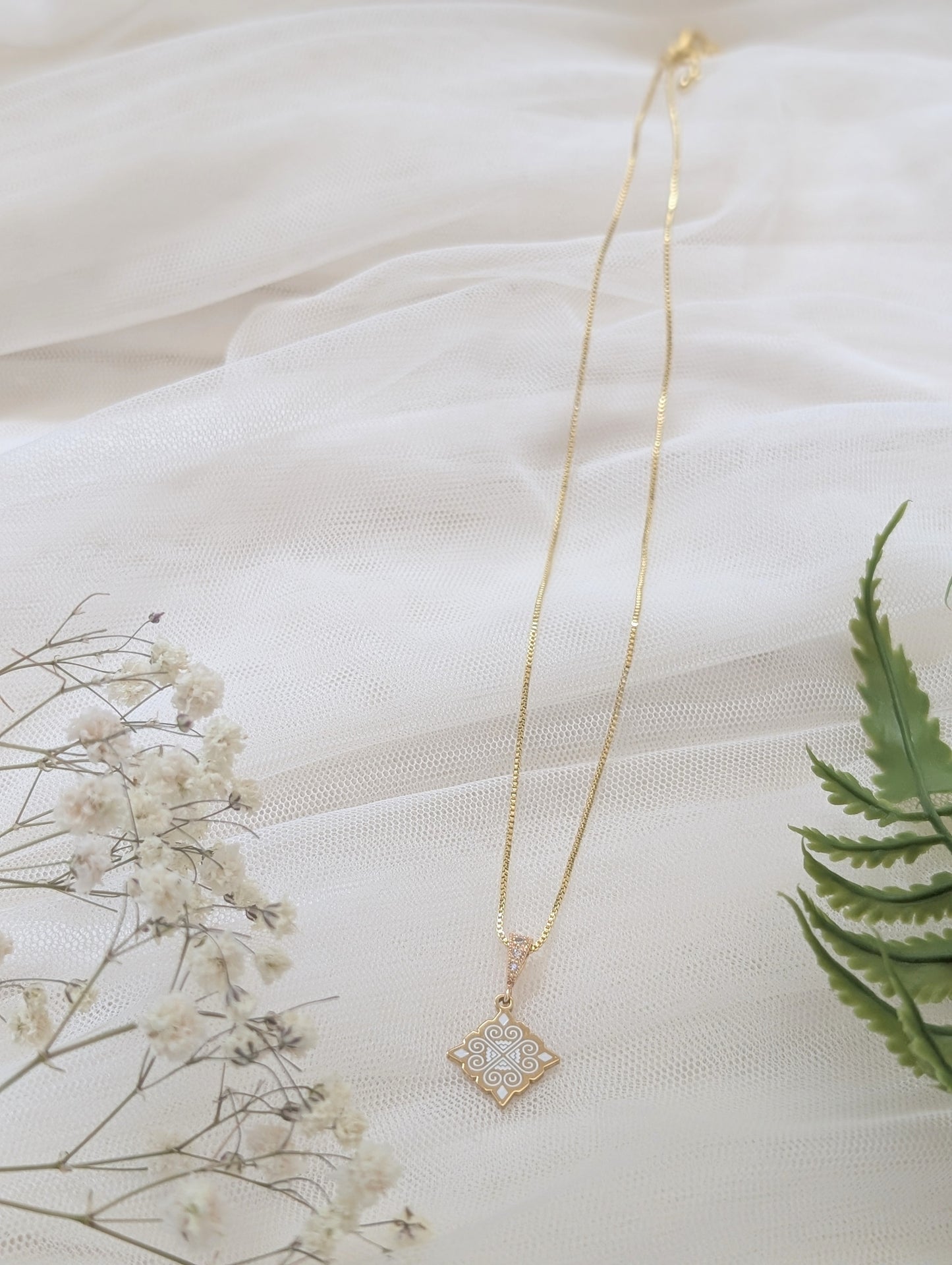 Everlasting Necklace
