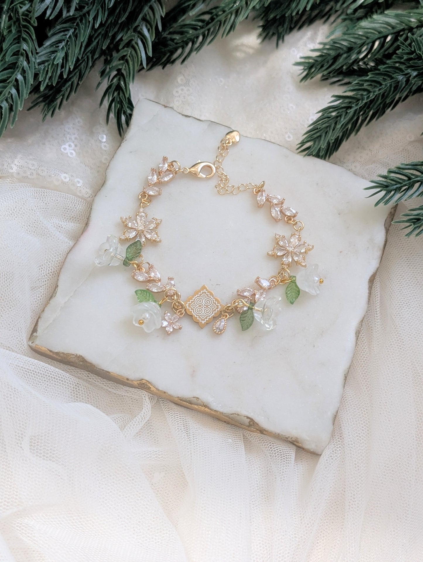Christmas Kiss Bracelet