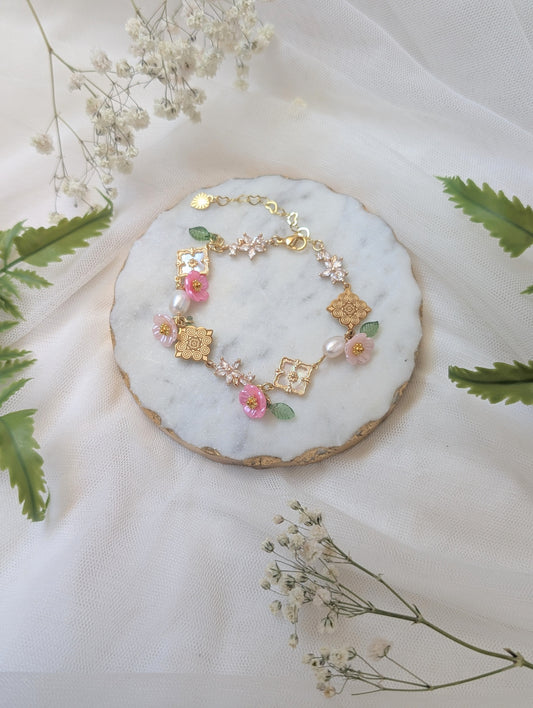 Ethereal Vintage Shell Bracelet