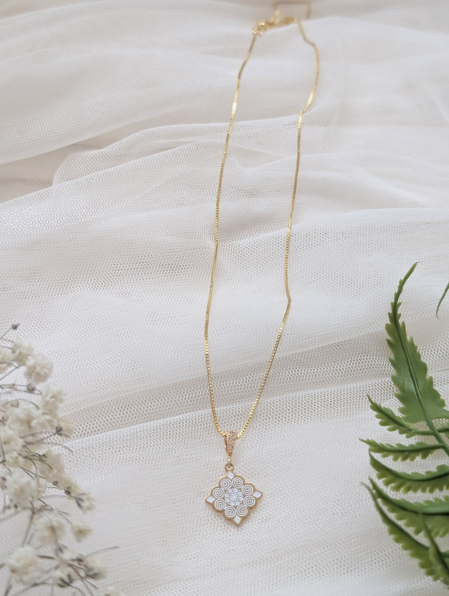 White Diamond Necklace