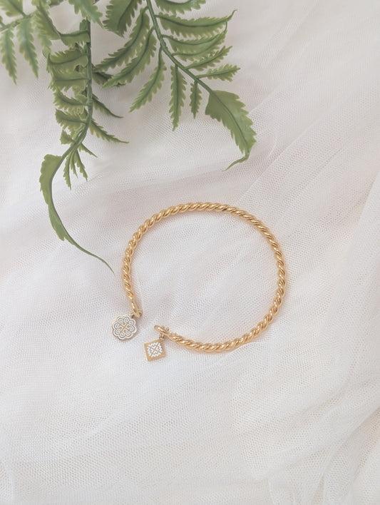 White Simplicity Bangle