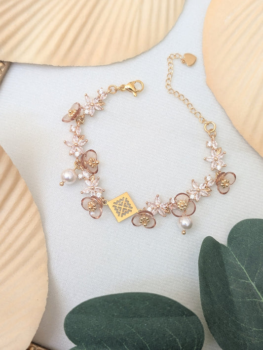 Amber Bloom Bracelet
