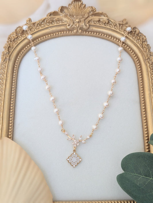 Pearl Edit Necklace