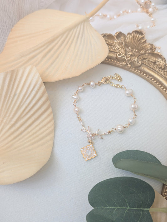 Pearl Edit Bracelet