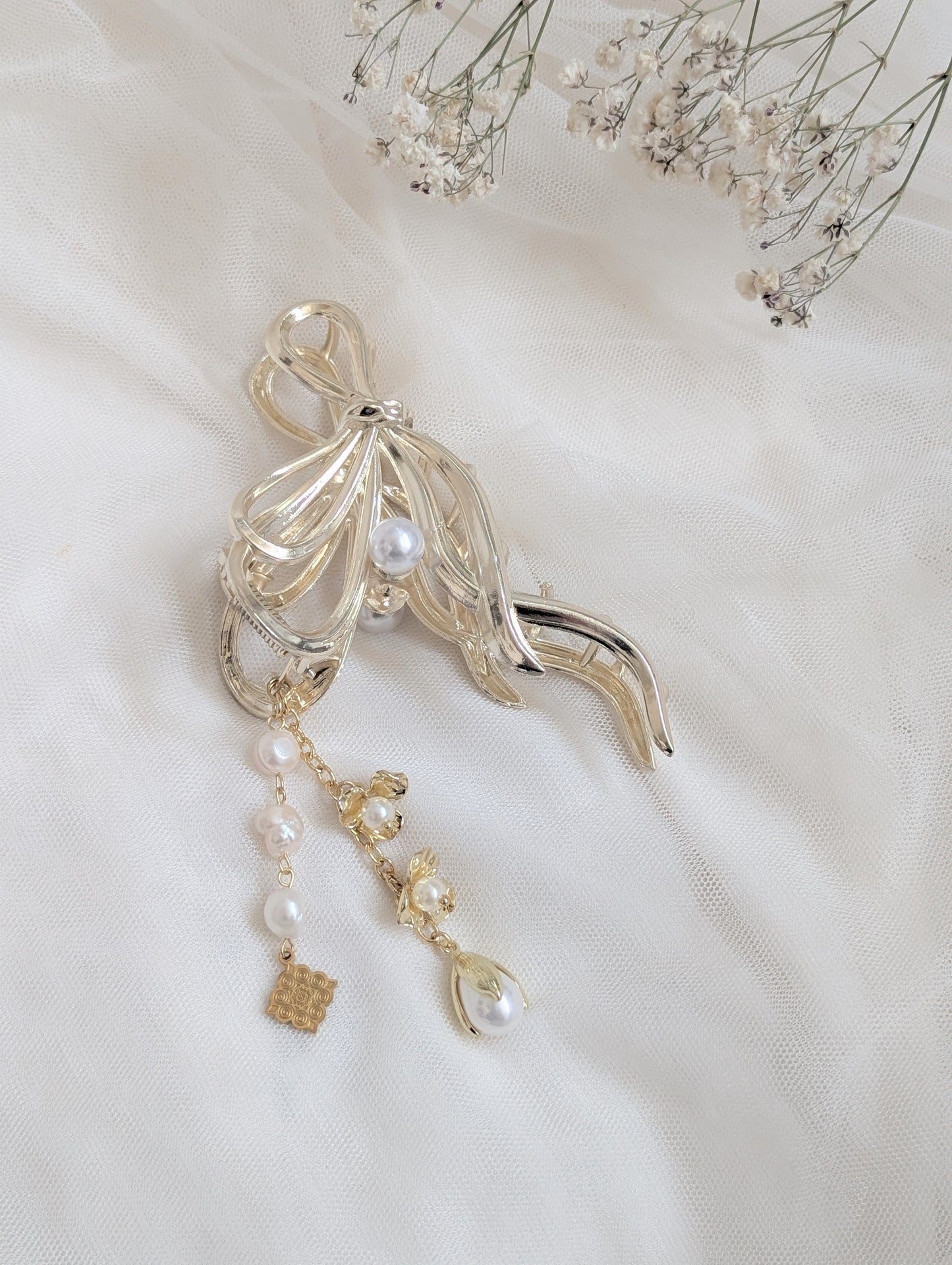 Pearled Bow Claw Clip Dangle
