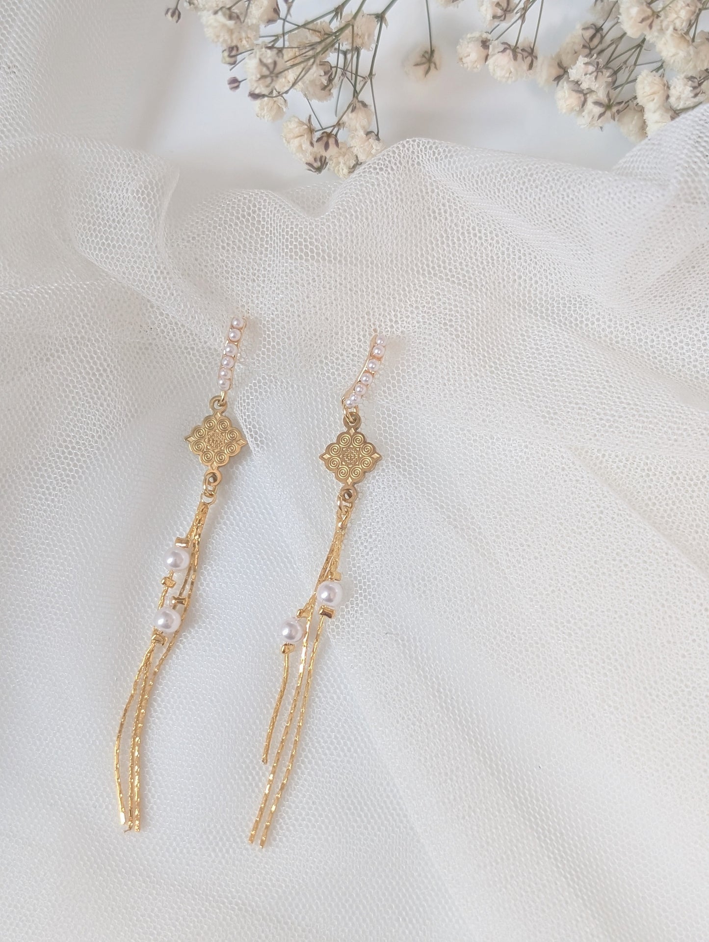 Amour Pearls Earrings