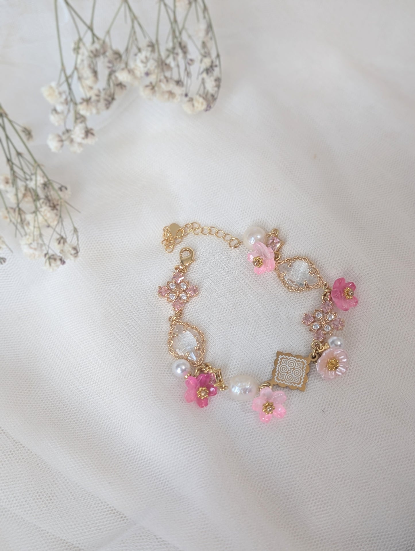 The Enchanted Heart Floral Bracelet