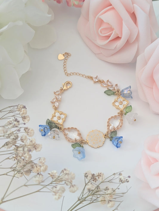 Soft Bloom Floral Bracelet