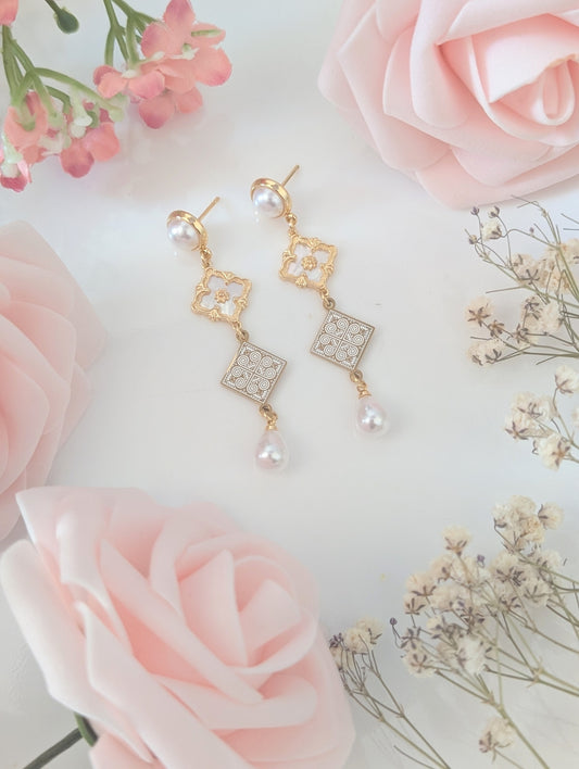 Luxe Pearl Earrings
