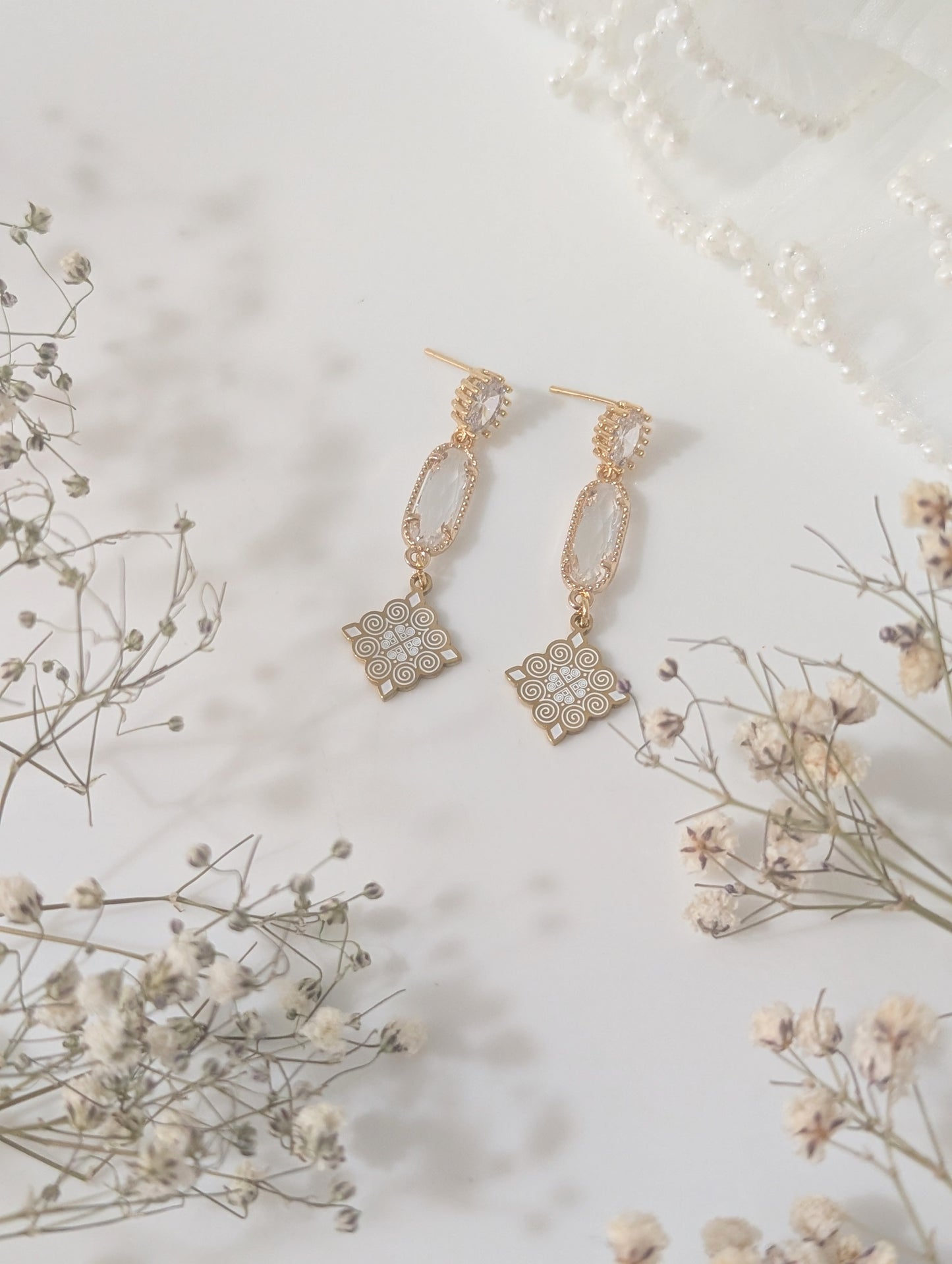 Amora Earrings