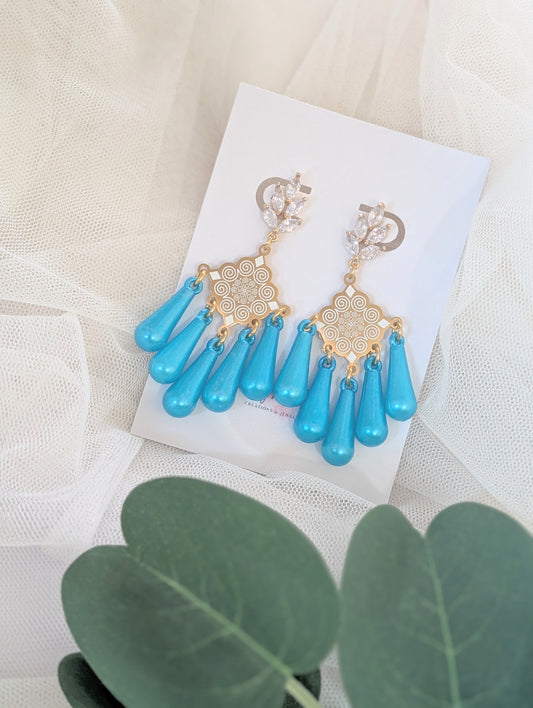 Ntawmn Earrings