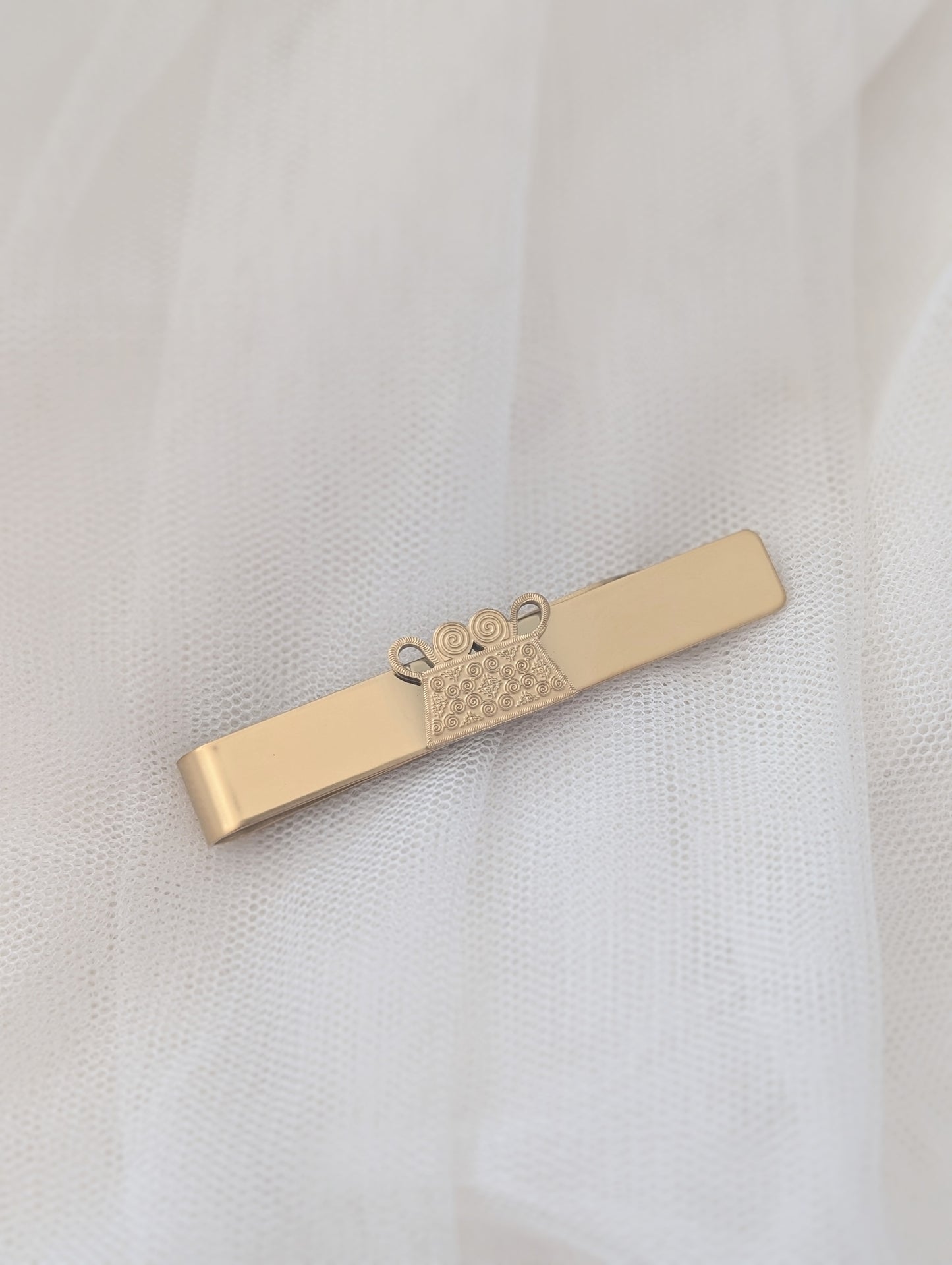 Gold Phiaj Men's Tie Clip