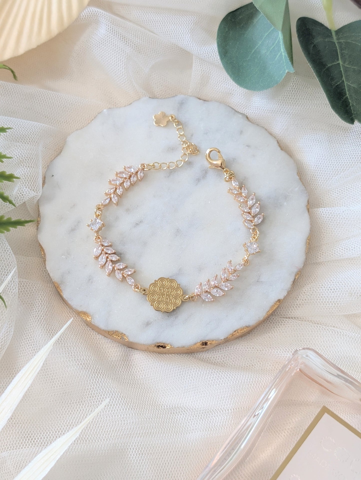 Gold Leaf Evermore Bracelet