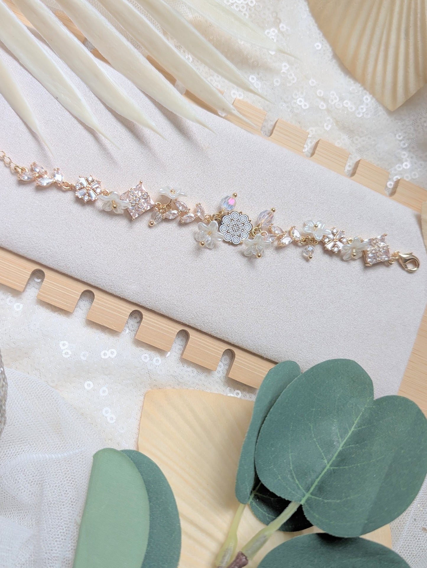 Reine Blanche Bracelet