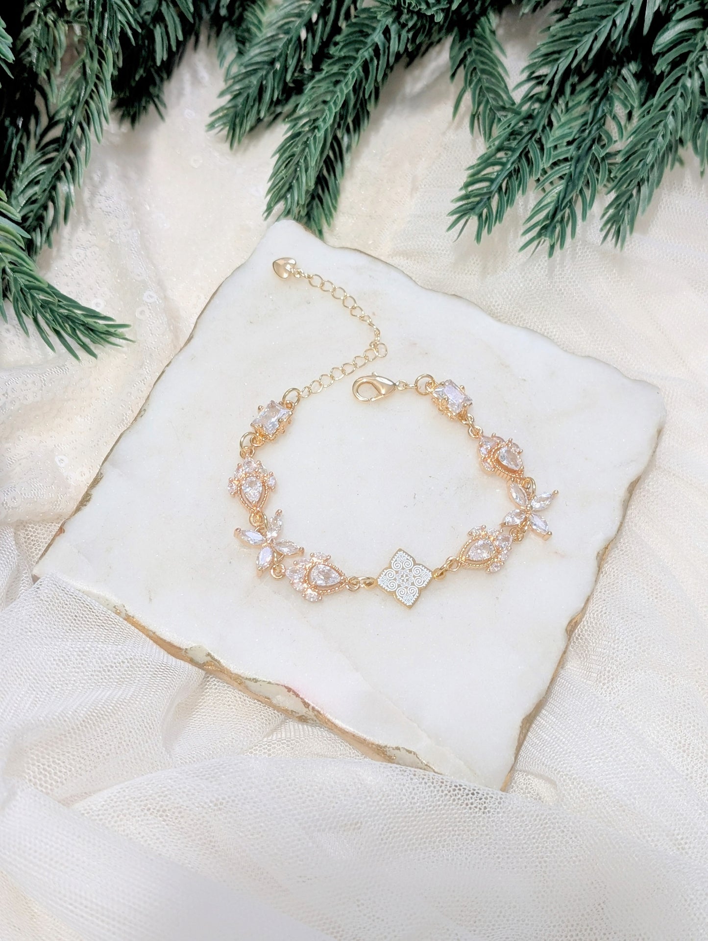Holiday Halo Bracelet