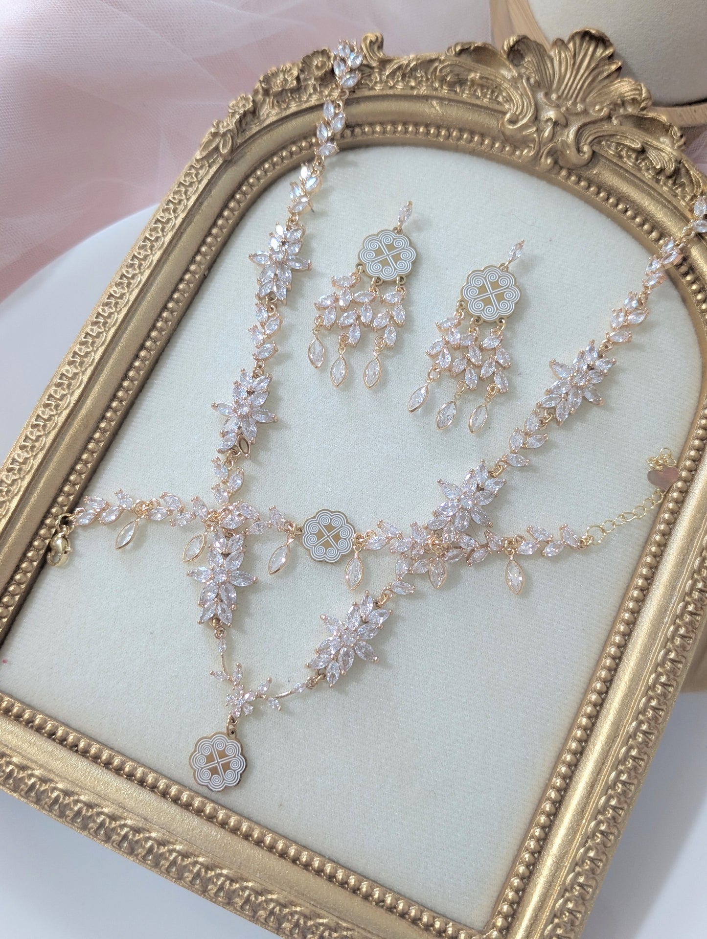 Drape in Diamonds Set